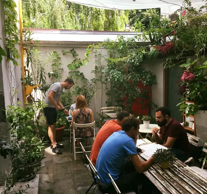 Străbun, Calea Dudești 101A, 020934 București, România