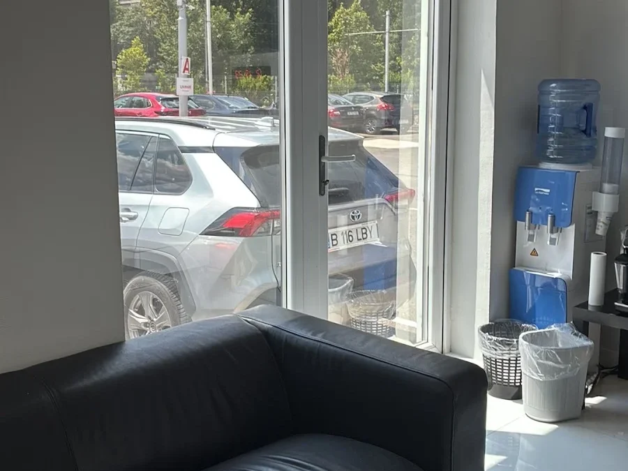 Top Lac Service, Bulevardul Timișoara 8-10, Cladirea C2-1, 061344 București, România