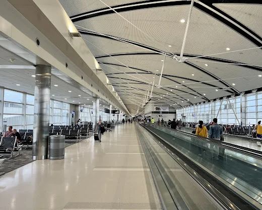 Aeroportul Metropolitan Detroit, 11050 W. G. Rogell Dr. Building 602, Detroit, MI 48242, Statele Unite ale Americii
