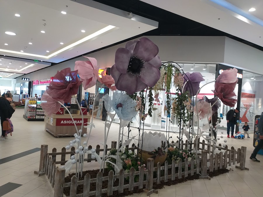 Nike, Galați, România George Cosbuc Blvd 251, Galați 800552, România