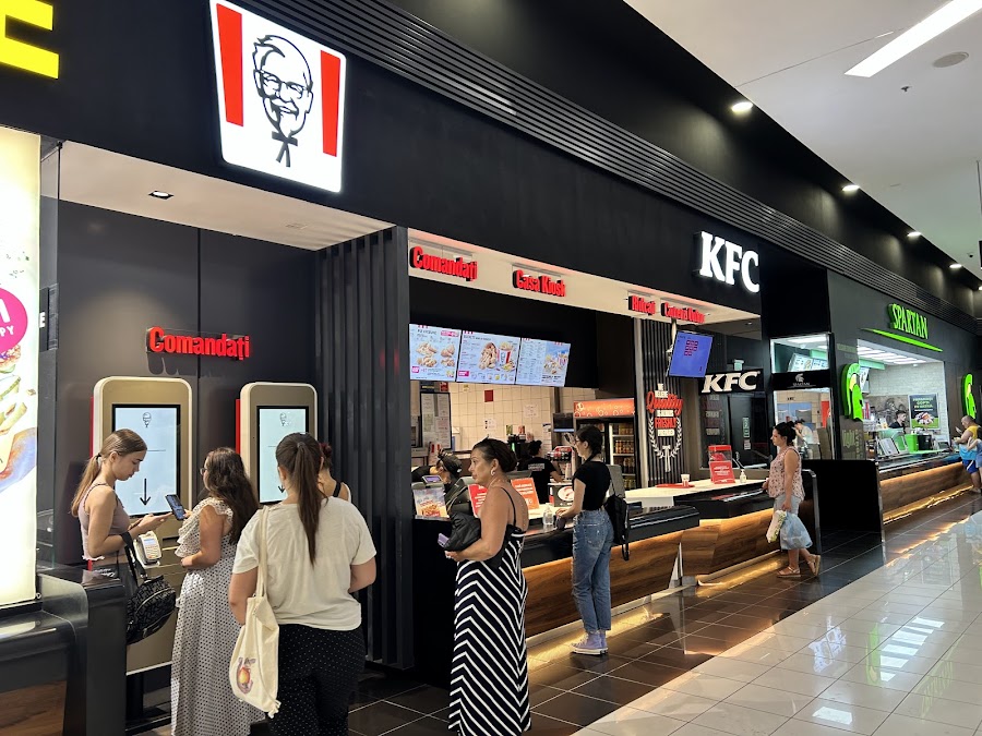 Kentucky Fried Chicken, Strada Principală, Vărsătura, România Brăila Mall, Strada Principală 4B, Vărsătura 817025, România