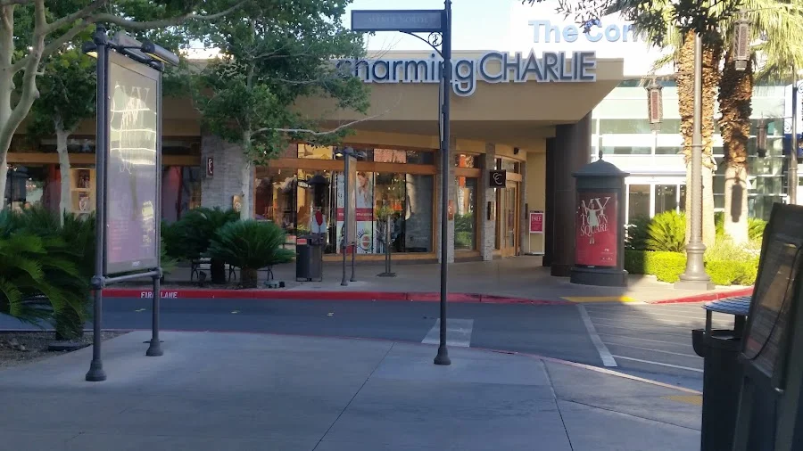 Town Square Las Vegas, 6605 S Las Vegas Blvd, Las Vegas, NV 89119, Statele Unite ale Americii