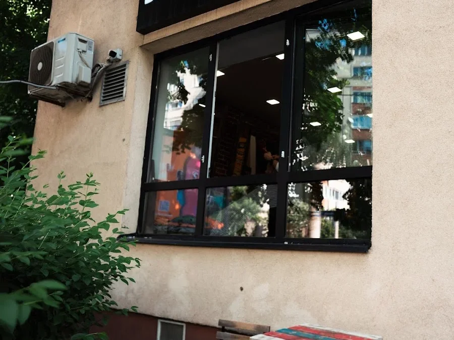 Original Barber Shop – MUNCII, Strada Matei Basarab 108, 030937 București, România