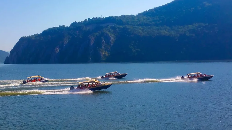 Centru Nautic – Cazanele Dunării, DN57, 227170 Eșelnița, România