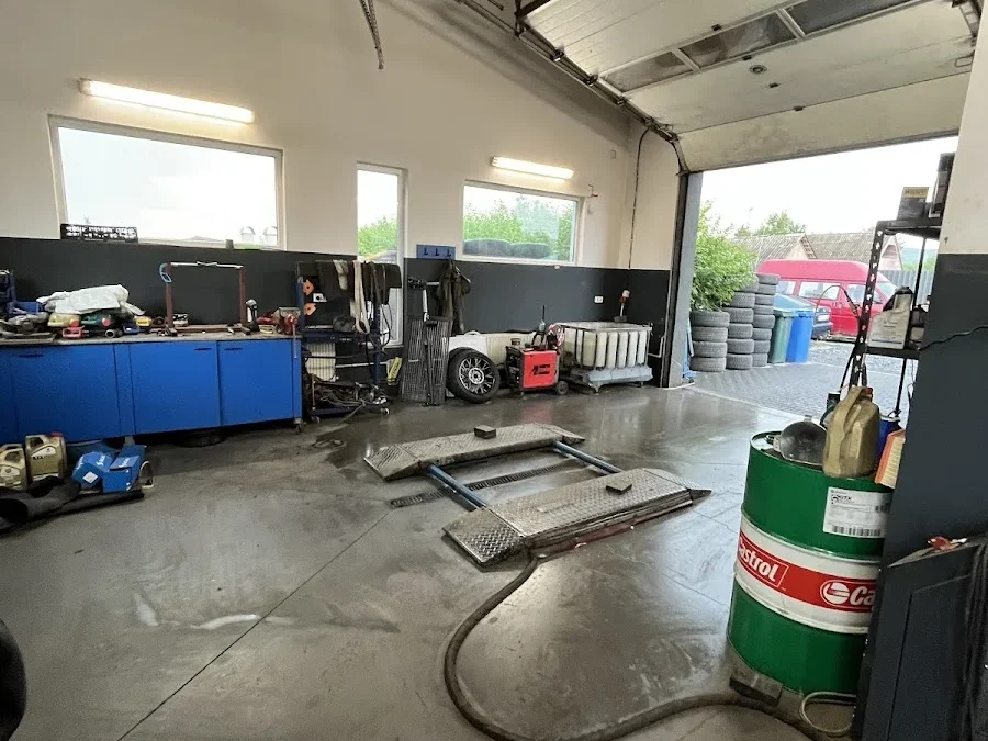 Auto and Wheel Service, 547005 Acățari, România