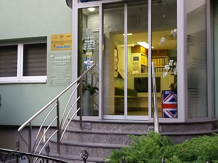 Dental Alex-Clinica de Medicina Dentara si Implantologie, Strada Carpaților, Brașov, România Strada Carpaților 7, Brașov 500260, România