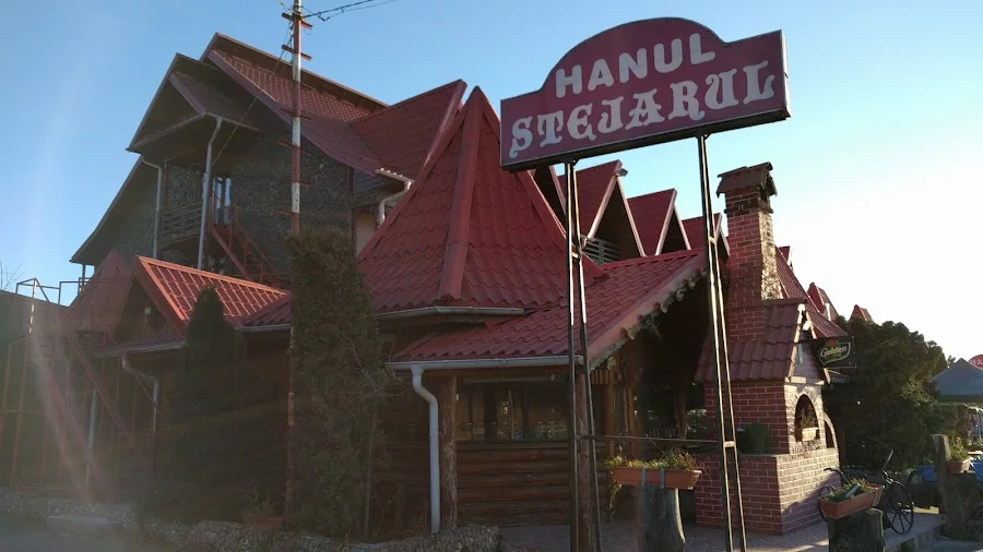 Hanul Stejarului, DN65, România