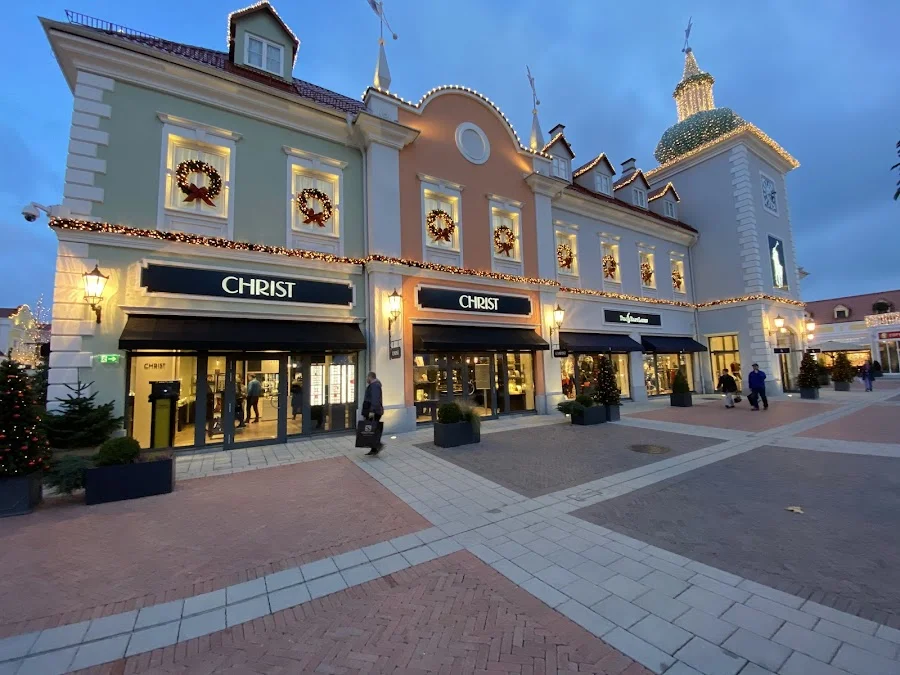 Parndorf Fashion Outlet, Gewerbestraße 4, 7111 Parndorf, Austria